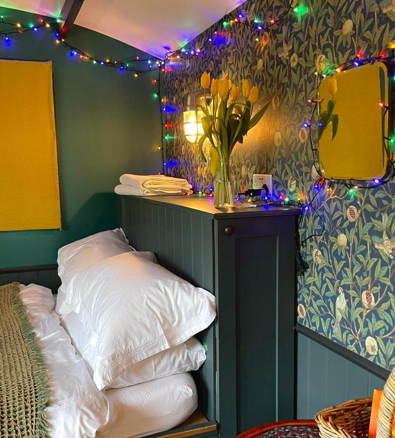 Old King William Shepherd Huts And Private Hot Tubs In North Norfolk Hunworth ภายนอก รูปภาพ